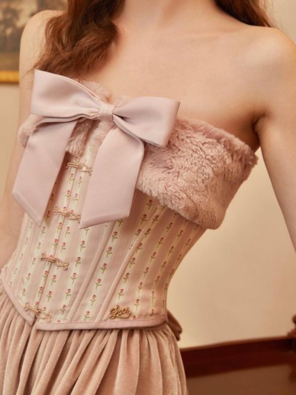 LACEMADE Snow Rhodomyrtus balletcore pink floral corset w/faux fur trim size XS - Picture 3 of 12